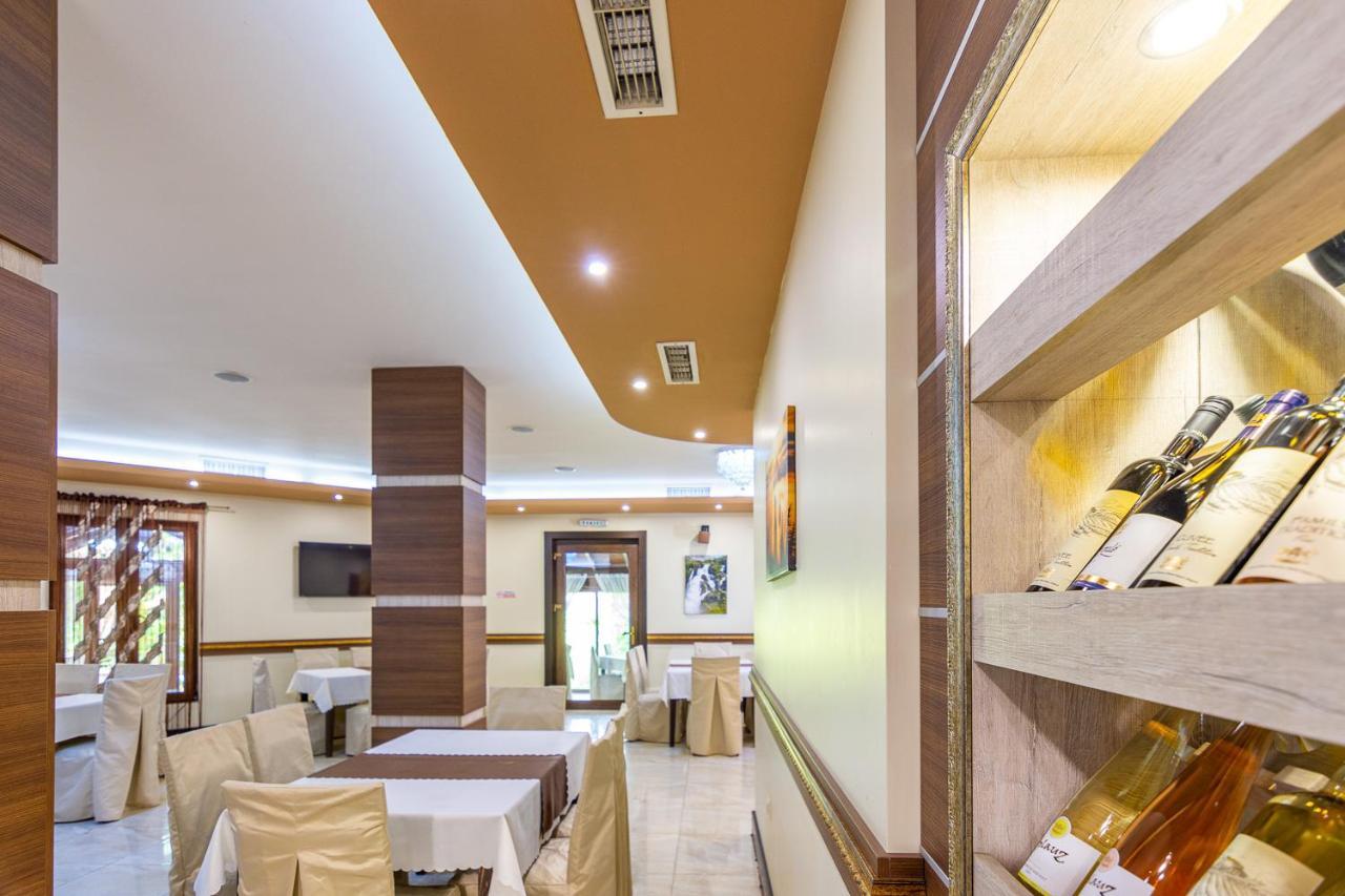 Eco Hotel Momata Kolarovo Экстерьер фото