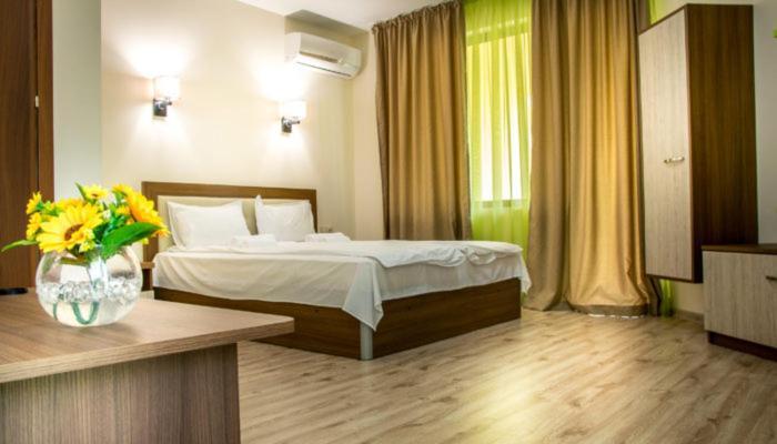 Eco Hotel Momata Kolarovo Экстерьер фото